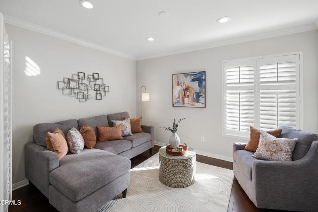 Detail Gallery Image 25 of 55 For 927 Corte Augusta, Camarillo,  CA 93010 - 3 Beds | 2/1 Baths