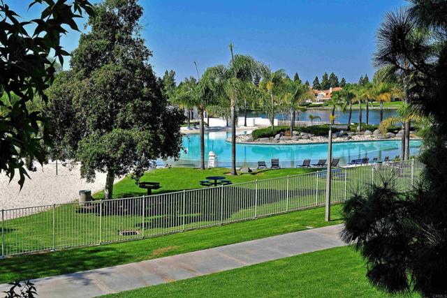 845 RIDGEWATER DR, Chula Vista CA: https://media.crmls.org/mediaz/22a26ba1-74be-49fa-8416-efa1c38c1259.jpg