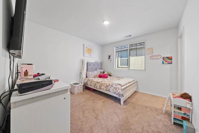 29566 Nini Ct, Winchester CA: https://media.crmls.org/mediaz/22a2b38e-4389-4656-a527-1aed4fce74a8.jpg