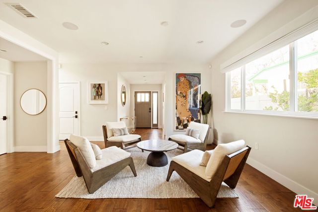 2468 Wellesley Avenue, Los Angeles CA: https://media.crmls.org/mediaz/22a36d5f-5e5a-43a2-9936-e4408cae4ec6.jpg