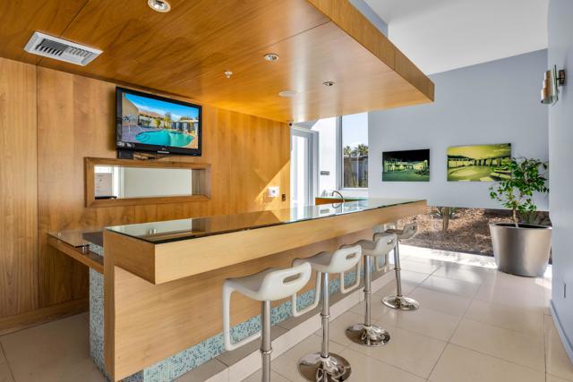 1028 E Palm Canyon Drive #207, Palm Springs, CA 92264