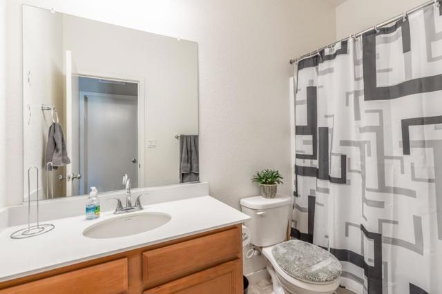 2066 Greenbriar Drive, Los Banos CA: https://media.crmls.org/mediaz/22a39114-e672-494b-a1ff-0300712958cc.jpg
