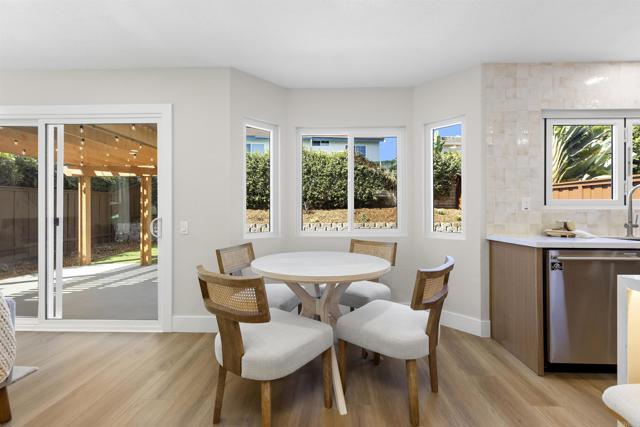 Detail Gallery Image 18 of 44 For 3936 Ambervale Ter, San Diego,  CA 92130 - 3 Beds | 2/1 Baths