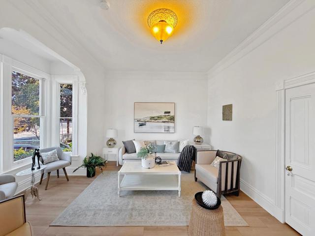 398 W San Fernando, San Jose CA: https://media.crmls.org/mediaz/22a4de87-9b52-40ff-93b4-00c3601a4221.jpg