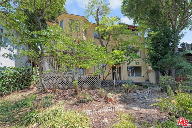 2461 McCready Avenue, Los Angeles CA: https://media.crmls.org/mediaz/22a4edd4-312f-4fcd-8585-e36a58d56a00.jpg