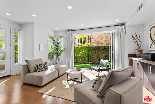 12834 North Seaglass Circle photo 3