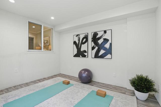 212 Sweeny Street, San Francisco CA: https://media.crmls.org/mediaz/22a8ef48-5fa0-4b40-bae2-5b0b197fa327.jpg