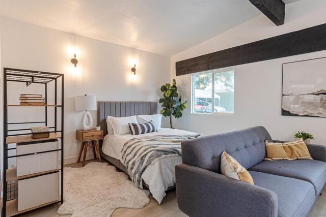 2813 15 46Th St, San Diego CA: https://media.crmls.org/mediaz/22a97624-ee1b-46f9-b77f-d9b39d3ba23f.jpg