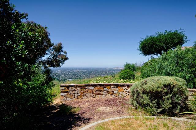 20753 Scenic Vista Drive, San Jose CA: https://media.crmls.org/mediaz/22a99ee2-629a-488c-b1a9-11f058dd0a67.jpg