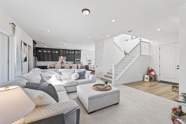 585 Santa Lucia Way, Marina CA: https://media.crmls.org/mediaz/22aa3690-8d29-473a-adcf-e3660cbffc37.jpg