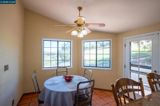 643 Old Course Ct, Valley Springs CA: https://media.crmls.org/mediaz/22aabb07-09dd-4024-b1f8-bc933e39b065.jpg