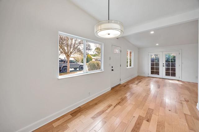 915 Colorado Boulevard, Santa Rosa CA: https://media.crmls.org/mediaz/22ac77cc-c445-4e5c-95a3-0fa9a59293a1.jpg
