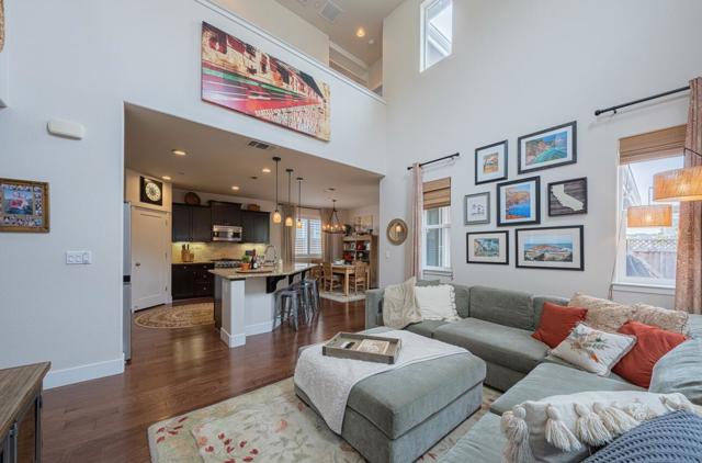 17210 Logan Street,  CA: https://media.crmls.org/mediaz/22ad56ad-d387-45d9-a869-bc20ef872d97.jpg