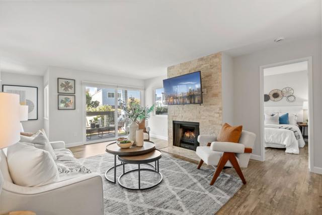 424 Barnegat Lane, Redwood City CA: https://media.crmls.org/mediaz/22ad8f66-3413-4733-8c86-2fea09e8d8d7.jpg