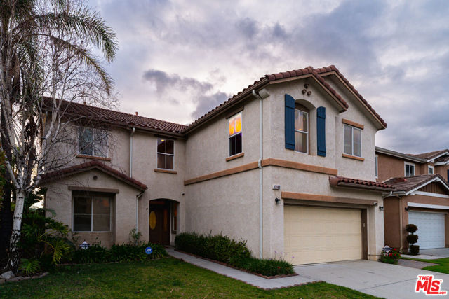 13103 Angeles Trail Way, Sylmar CA: https://media.crmls.org/mediaz/22ae2ea6-bb01-4fe6-8b5e-5d8fdb1ea0c1.jpg