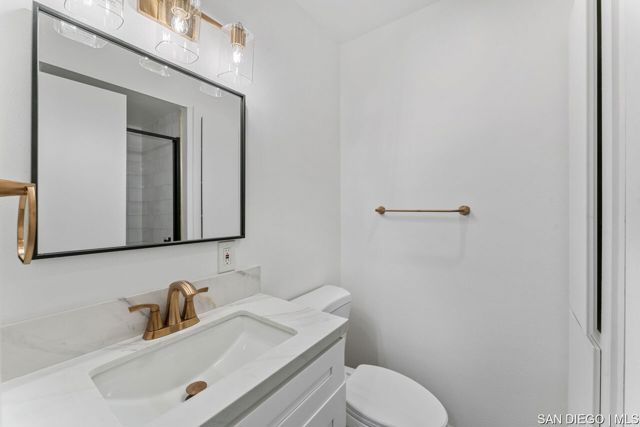 4855 Cole ST, San Diego CA: https://media.crmls.org/mediaz/22ae81b9-c2cc-4c4a-82b5-ee0b6ccb50cc.jpg