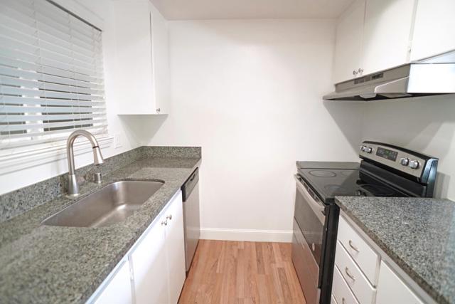 110 E Middlefield Road, Mountain View CA: https://media.crmls.org/mediaz/22b1943b-9613-43f5-9ead-2eb46ae2544f.jpg