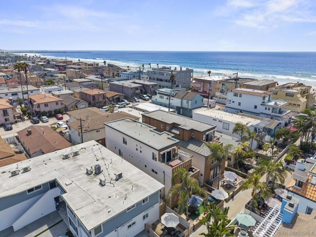 735 Jersey Court, San Diego CA: https://media.crmls.org/mediaz/22b1f95f-3a19-48f0-958c-7bcf1773ceb2.jpg