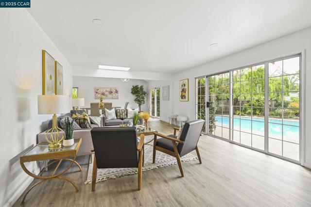 3231 Quandt Rd, Lafayette CA: https://media.crmls.org/mediaz/22b22938-7eef-4be4-a205-5090368b0388.jpg