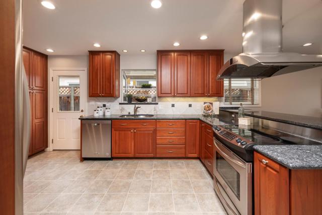 1903 Madison Avenue, Redwood City CA: https://media.crmls.org/mediaz/22b27e54-c3f2-41b3-8c9a-b0ced7805752.jpg