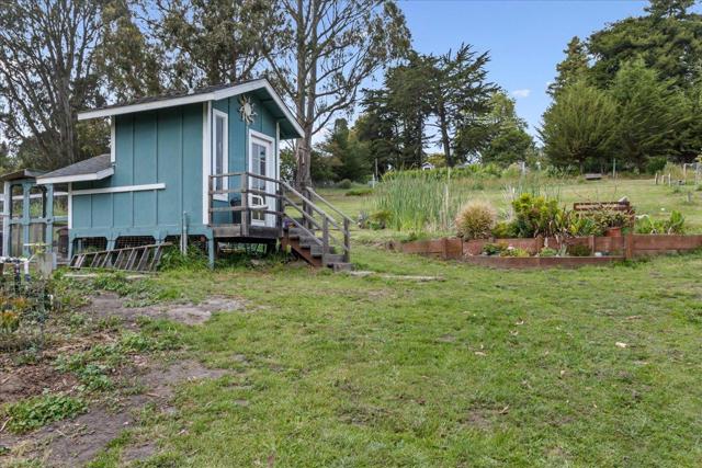 71 Spring Road, Royal Oaks CA: https://media.crmls.org/mediaz/22b31c69-ee64-433f-b0fe-db836e243918.jpg