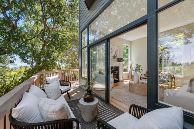 3554 Oak Knoll Drive, Redwood City CA: https://media.crmls.org/mediaz/22b3e7e1-9b13-431d-918c-ae47eb0e8fa7.jpg