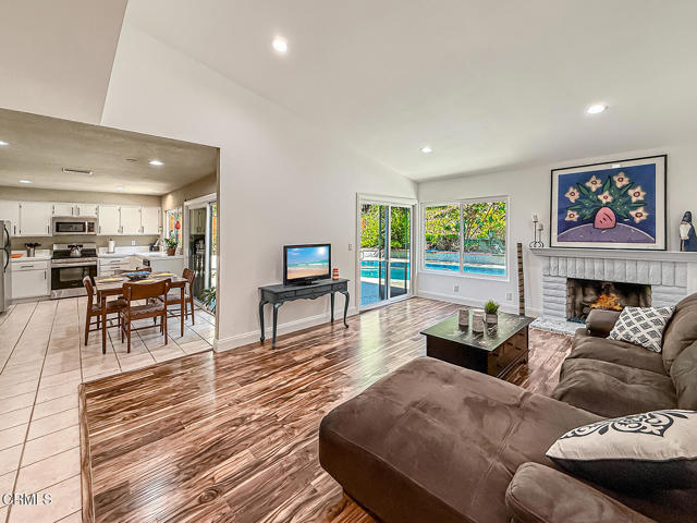 Detail Gallery Image 8 of 42 For 1450 Corte De Primavera, Thousand Oaks,  CA 91360 - 3 Beds | 2 Baths