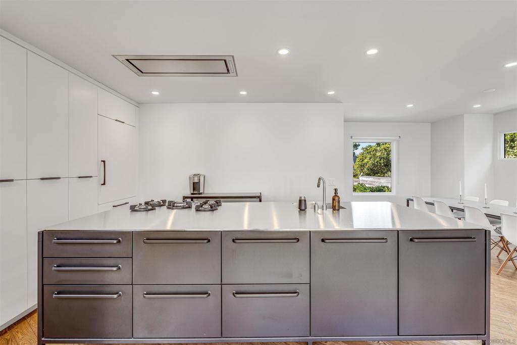 MLS #250031542SD image #12