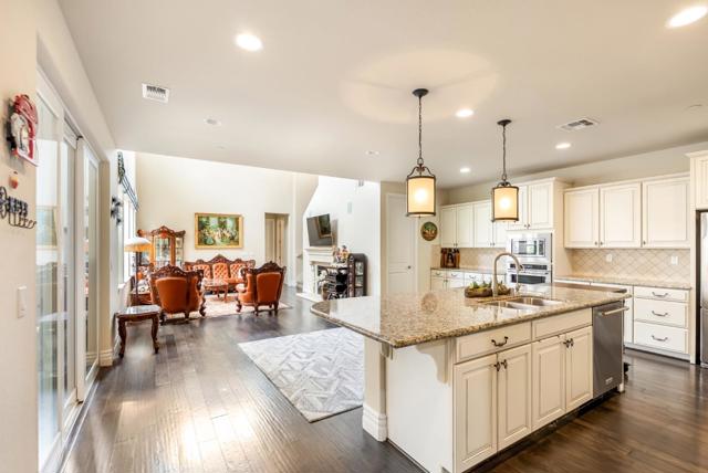 13145 Chamberlain Avenue, Marina CA: https://media.crmls.org/mediaz/22b4fdf9-de5b-4b7a-9f7b-fff4526efd5b.jpg