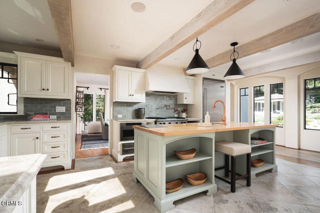 840 Ivy Lane, Montecito CA: https://media.crmls.org/mediaz/22b55879-66c1-4c96-8e39-2336e15d2687.jpg