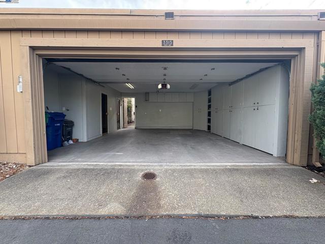 3315 Willis Lane, Alameda CA: https://media.crmls.org/mediaz/22b628b7-b2a4-405d-bb8c-a053b1dade58.jpg