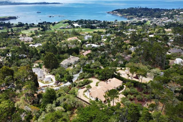 1519 Riata Road, Pebble Beach CA: https://media.crmls.org/mediaz/22b6f623-95c8-49ce-9cec-916d285e278f.jpg