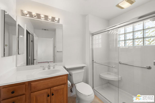 78797 Falsetto Drive, Palm Desert CA: https://media.crmls.org/mediaz/22b883e2-a687-4ab9-beab-6558c61fdab3.jpg