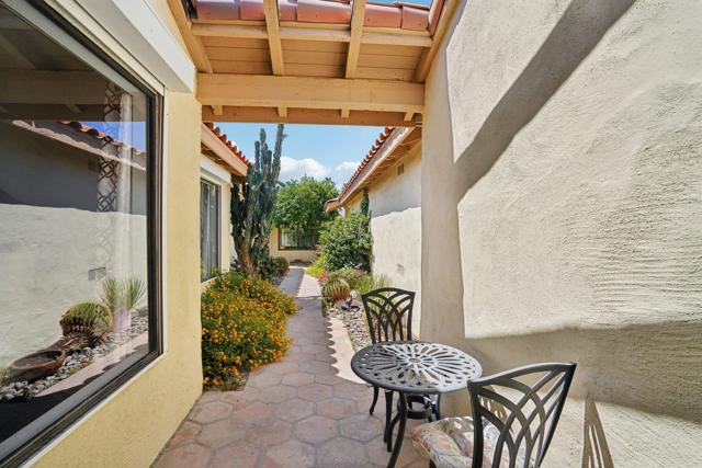 436 S Sierra Madre, Palm Desert CA: https://media.crmls.org/mediaz/22b89f93-1e8b-428f-8bba-b46015aa6c2a.jpg