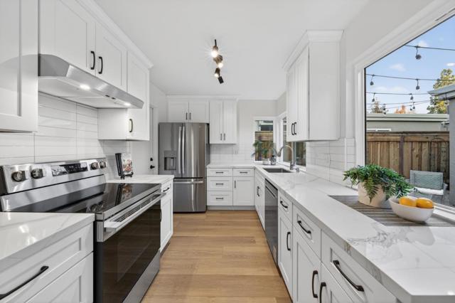 1342 Star Bush Lane, San Jose CA: https://media.crmls.org/mediaz/22b8f884-884e-41d0-b211-8d732fa3ac0f.jpg