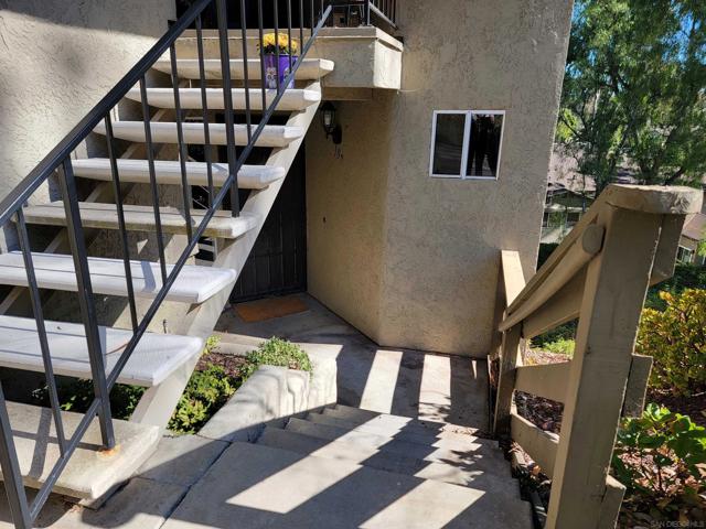 7336 Mission Dam Terrace, Santee CA: https://media.crmls.org/mediaz/22ba3330-6397-44a5-a37d-4110c3936bc7.jpg
