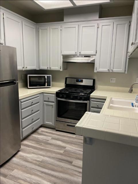 1143 Greene Terrace, Davis CA: https://media.crmls.org/mediaz/22bb0c91-009f-4b52-8011-95f9521907cf.jpg