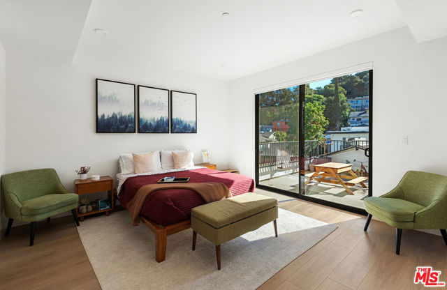 3651 Regal Place, Los Angeles CA: https://media.crmls.org/mediaz/22bb4f79-8051-423a-9f99-60bb0d3d4f09.jpg