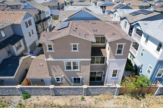 37256 Sand Bar Place, Newark CA: https://media.crmls.org/mediaz/22bb7825-c176-43fc-b94f-a78d7a25a919.jpg