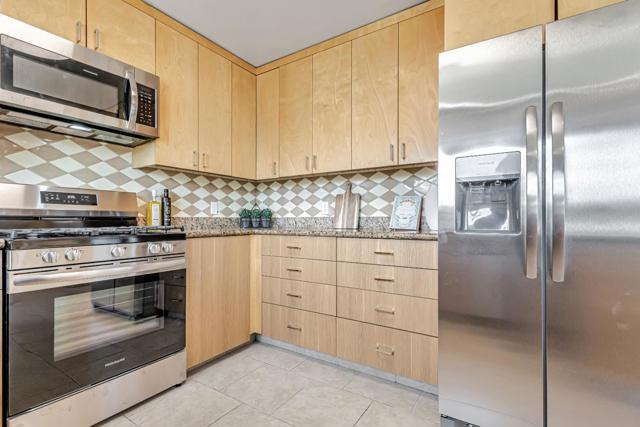 2310 Wawona Street, San Francisco CA: https://media.crmls.org/mediaz/22bc72ed-0a6c-4fc4-9578-6ddafc98eeba.jpg