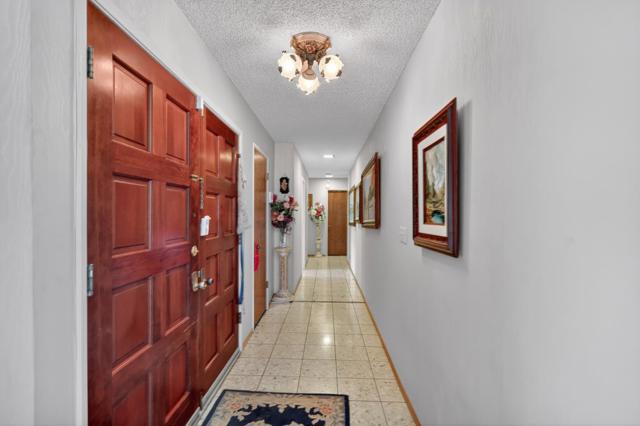 3992 Altadena Lane, San Jose CA: https://media.crmls.org/mediaz/22bc8631-93a1-4ec6-bc34-3ea2b2fbf831.jpg