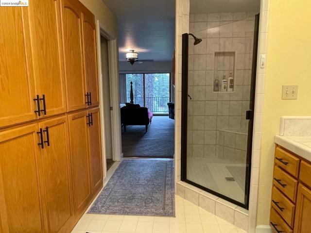 Image 8 of 48 For 16160 Willow Glen Rd