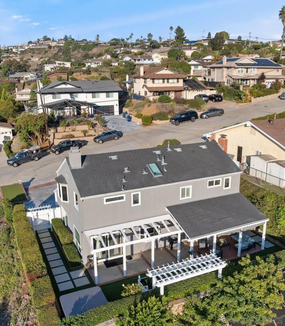 7953 Cinthia St, La Mesa CA: https://media.crmls.org/mediaz/22bfbb1a-b9a2-4c63-a728-b1af025b2727.jpg