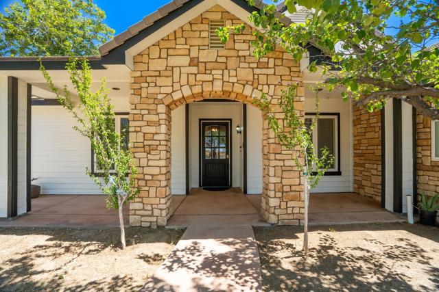 44075 Timber Trl, Riverside County, CA 92544 photo 2