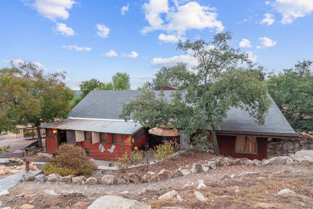 2410 Mount Elena Way, Jamul CA: https://media.crmls.org/mediaz/22c0e2a9-c918-4f1f-aba9-348c5e3725ba.jpg