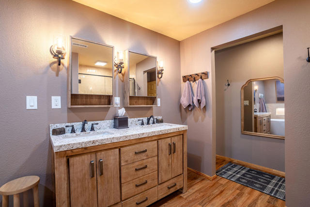25169 Franklin Drive, Idyllwild CA: https://media.crmls.org/mediaz/22c12f2c-025f-4574-a460-ec8391d8d6bd.jpg