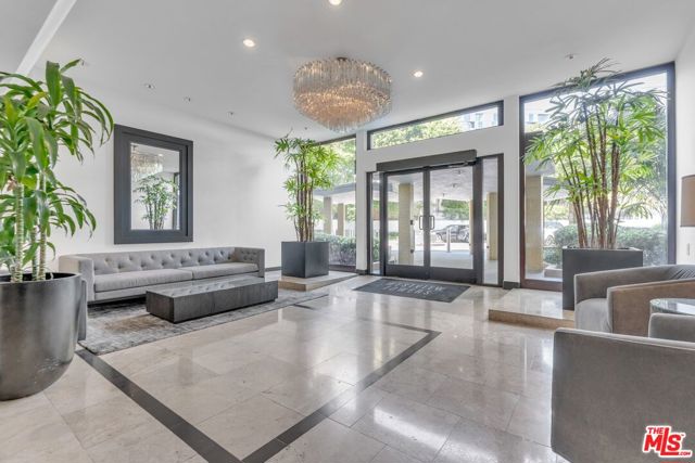 1155 N La Cienega Boulevard, West Hollywood CA: https://media.crmls.org/mediaz/22c19606-b44b-4de5-a7cd-6e4f9efce4b2.jpg