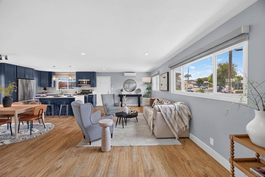 4852 Kings Way - photo 8