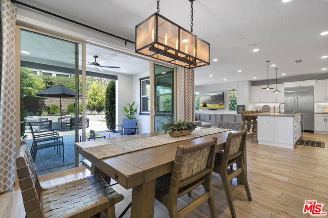 6 Alimon Street, Rancho Mission Viejo CA: https://media.crmls.org/mediaz/22c33b67-bd8f-42ec-8788-788bbeedebeb.jpg