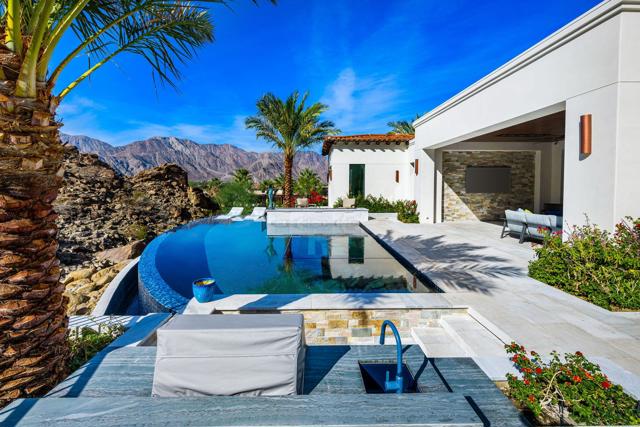 53985 Del Gato Drive, La Quinta CA: https://media.crmls.org/mediaz/22c3c5ec-b09e-4961-b9c7-00e476cafcd9.jpg